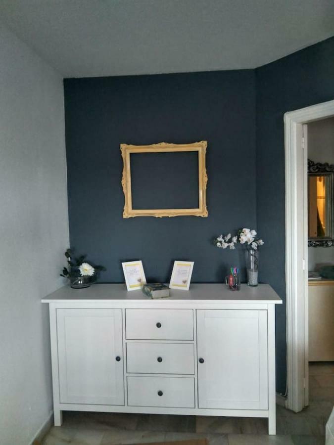 Apartamento En Urbanizacion Con Piscina * Torremolinos
